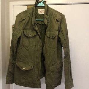 Army green light jacket. Size small.